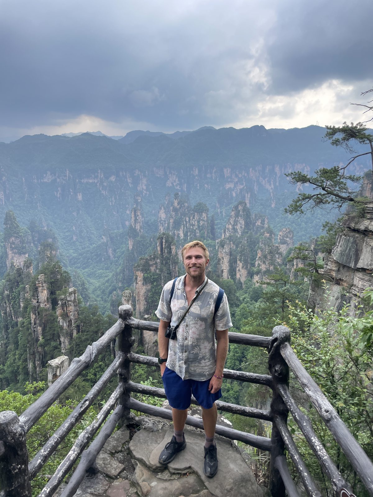 Out among the Avatar mountains.